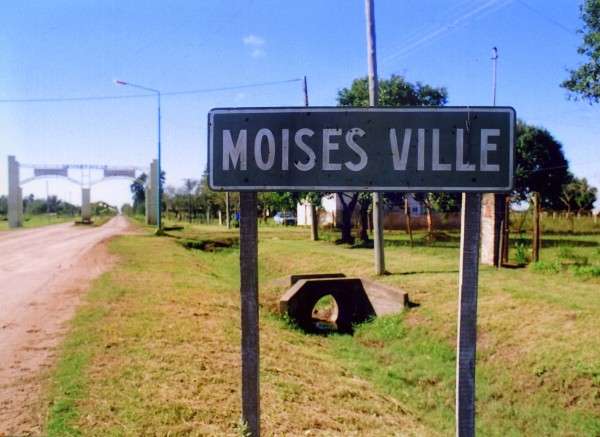MoisesVille11