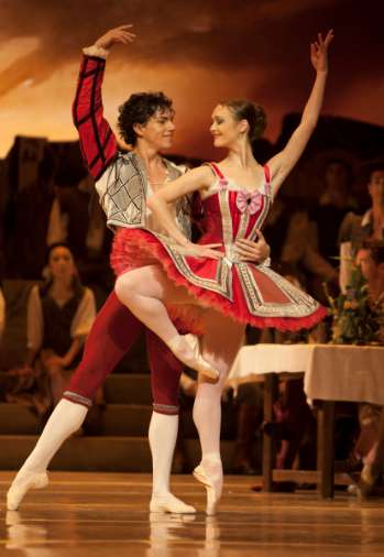 INBA. GALA BALLET 11