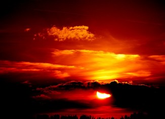 ed32b30620f51c3e81584d04ee44408be273e7d21cb6114494f3 640 sky