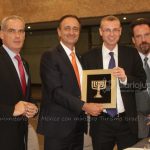 Lideres comunitarios de México con ministro Turismo Israel 140