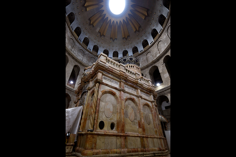 tras 200 años sin poder ponerse de acuerdo entre si el gobierno israeli logro coordinar los trabajos de restauracion de la iglesia del santo sepulcro 1