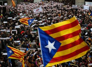 catalunya banderas