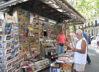 2006 newsstand Madrid 224246805