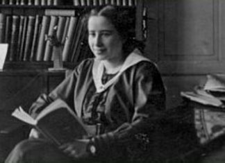 Young Hannah Arendt cropped bicubic