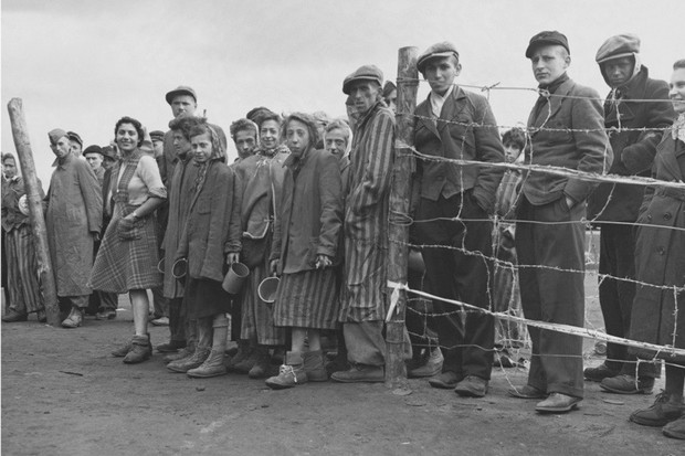 The Horrors Of Bergen-Belsen Concentration Camp, Where Anne Frank ...