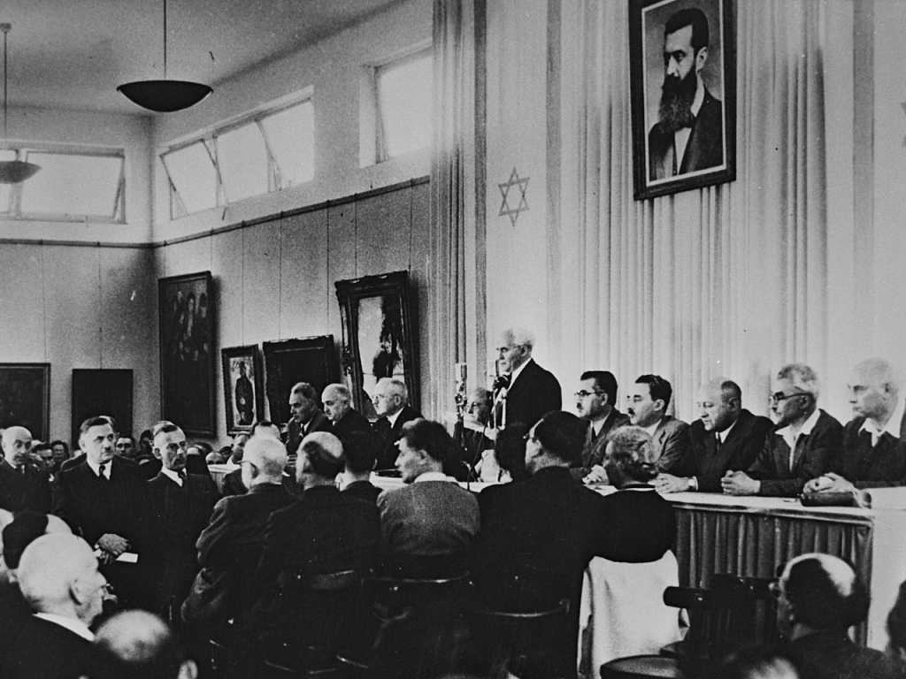 14 de mayo de 1948: Declaración de independencia de Israel 1 1280px Flickr Government Press Office GPO David Ben Gurion reading the Declaration of Independence