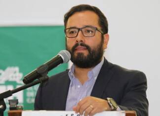 Lic. VIctor Hugo Romo de Vivar Guerra