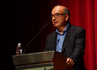 Claudio Lomnitz