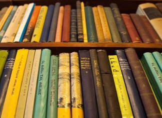 Yiddish Books on shelves recsue IMG 9312 2