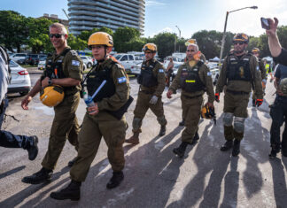 surfside israeli rescuers 245 Photo by GIORGIO VIERA AFP via Getty Images
