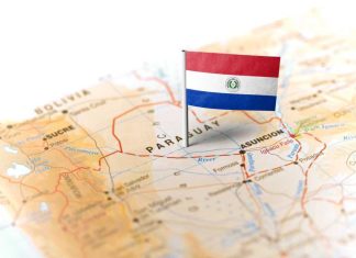 FMM Paraguay Flag and Map ES GettyImages 583795830 min scaled 1