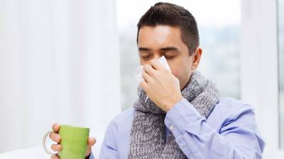¿Alguien en casa dio positivo a COVID y no te contagiaste? La gripe puede ser la respuesta