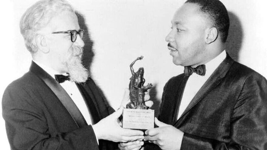 El 21 de marzo de 1940: el teólogo judío Abraham Joshua Heschel llegó a Nueva York
