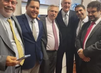 alberto fernandez con los representantes a 4Y9InHk 1256x620 1