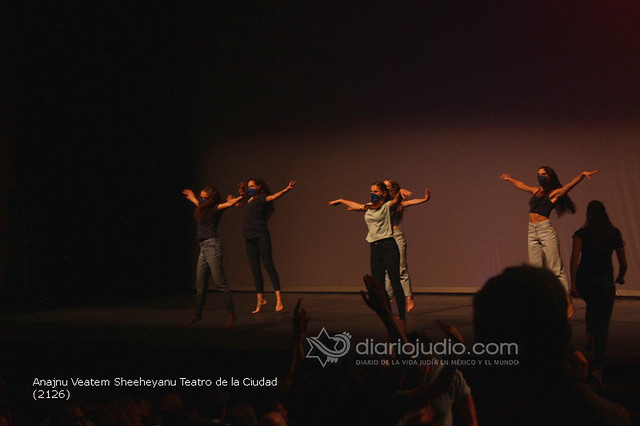 1 50 aniv Anajnu Veatem Sheeheyanu Teatro de la Ciudad