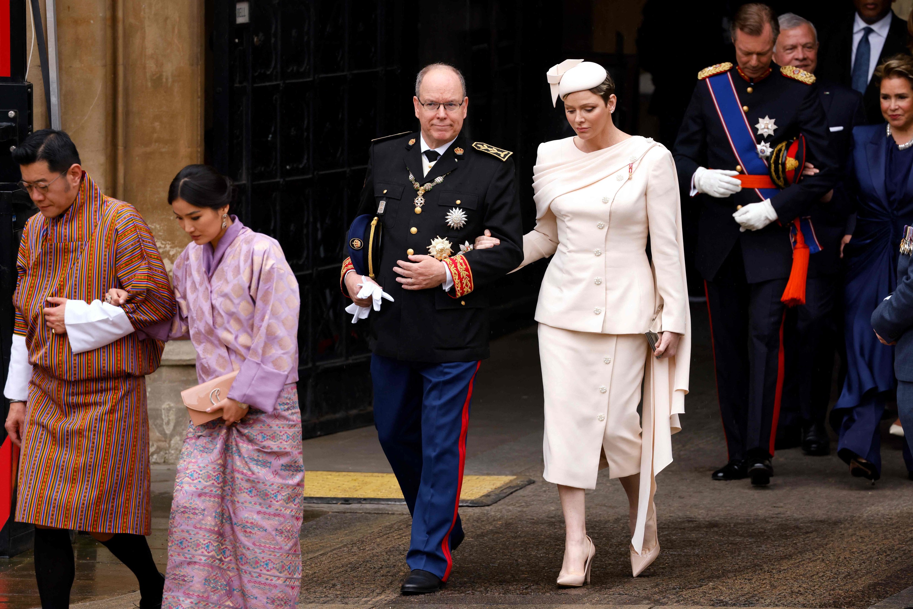 Llegada de todos las monarcas extranjeros a Westminster.
