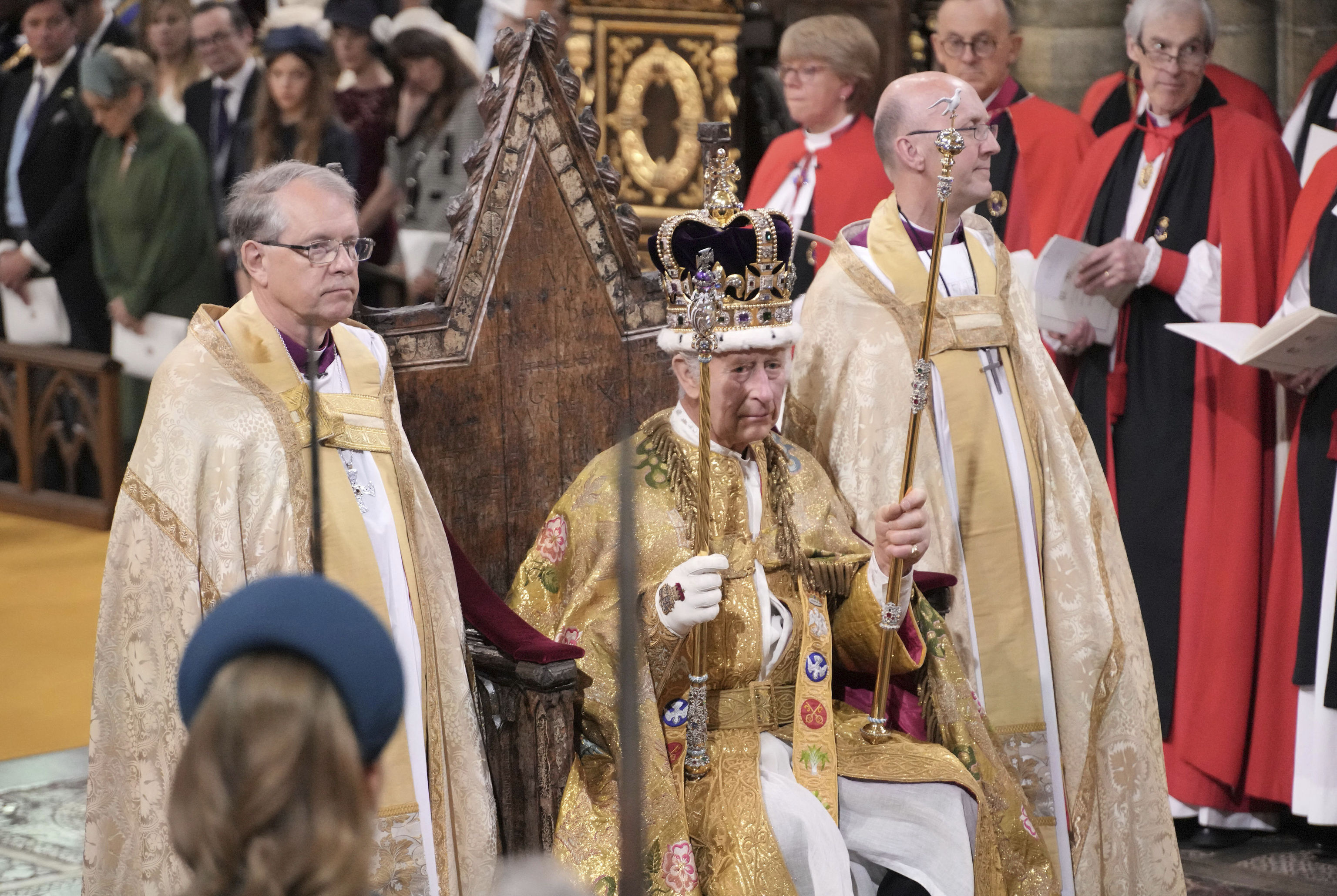 El rey Carlos III en el momento de su coronación.