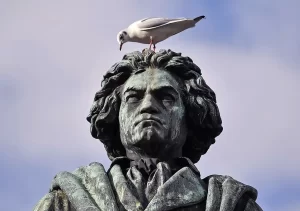 Estatua ave