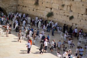 jerusalem wailing wall faithful people jewish faith religion landmark 1248244