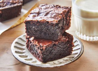 Southern Living Homemade Brownies 023 3c582f0fba1842dd918a3d9c26c1ab59