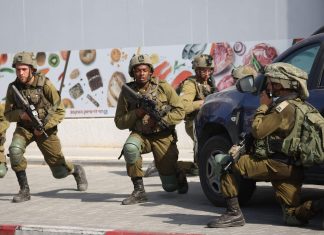 Soldados en Sderot AFP 1