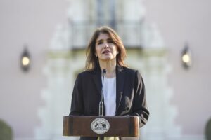 Ministra Paula Narvaez asiste a la Cuenta Publica 2017 de la Presidenta Michelle Bachelet 35037298305