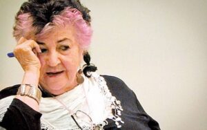 Rosa Nissan