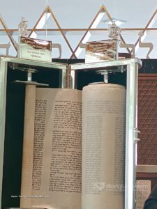 Sefer Tora por los Jayalim 9