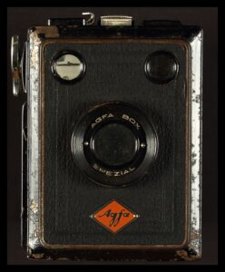 Hannah Senesh camera