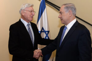Outsiders Marcus Bernie with Benjamin Netanyahu by Kobi Gideon Israeli GPO 2014 scaled 1