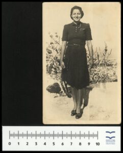 Senesh aliya at Haifa port 1939