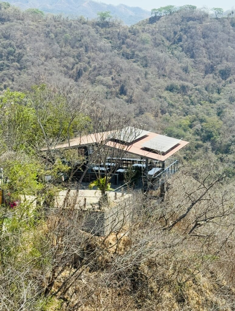 Paneles Solares instalados en Canopy Park