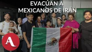 rescatan a 18 mexicanos del fueg