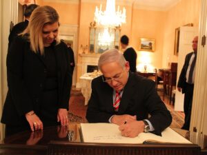 Prime Minister Netanyahu Signs the Guest Book at the Blair House 6217970907
